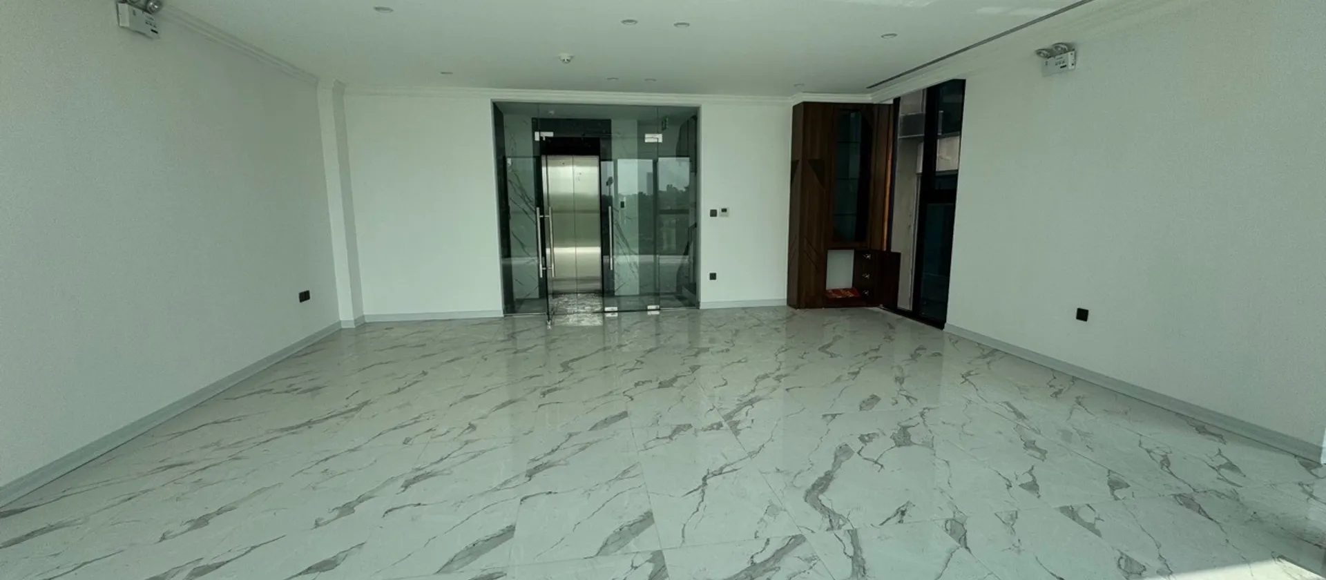 Nhà mặt phố Trần Vỹ 8 tầng sang trọng với tầm nhìn hồ - không gian sống đỉnh cao... Bán nhà mặt phố tại Phú Diễn, Hà Nội 01