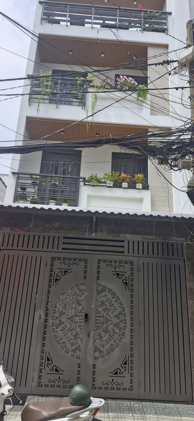 Bán nhà 4 tầng đường Hồ Bá Phấn, phường Phước Long A, Quận 9, diện tích 105m2, nhỉnh 12 tỷ tại Hồ Chí Minh 02