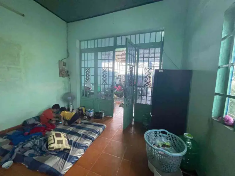 Bán nhà 5x21, hẻm xe hơi Dương Công Khi Hóc Môn giá 3,05 tỷ... Bán nhà riêng tại Xuân Thới Sơn, Hồ Chí Minh 01