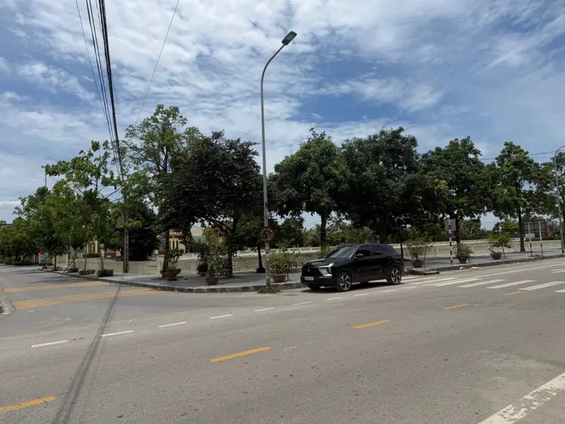 ❌ LÔ GÓC 3 MẶT TIỀN - VIEW HỒ KINH DOANH- ĐƯỜNG RỘNG 15M VỈA HÈ RỘNG- PHÙ HỢP XÂY KHÁCH SẠN BIỆT TH... Bán đất tại Phúc Thịnh, Hà Nội 01