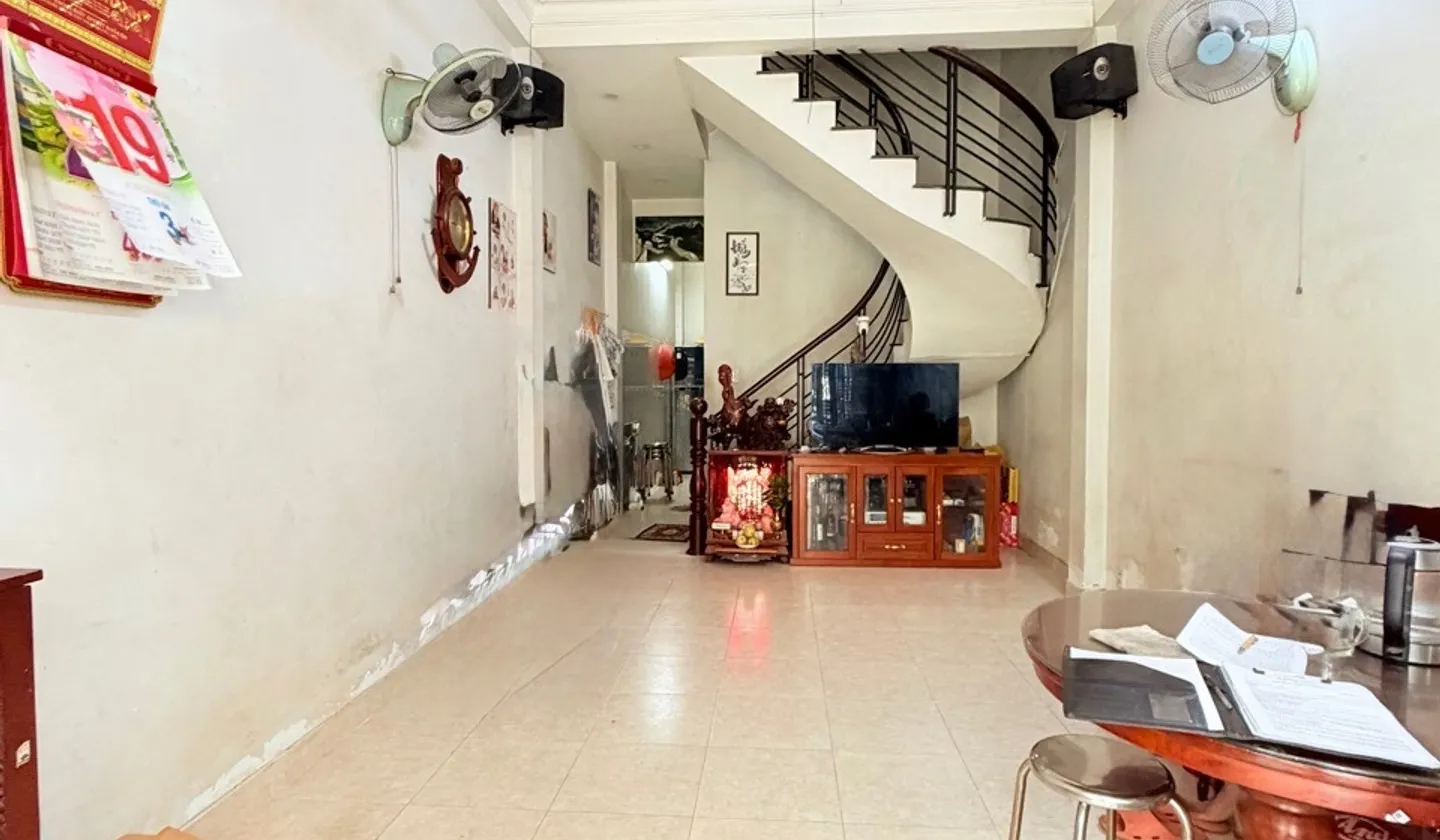 Nhà đẹp Tân Bình 4 tầng, hẻm ô tô quay đầu, tiện nghi đầy đủ... Bán nhà riêng tại Bảy Hiền, Hồ Chí Minh 01