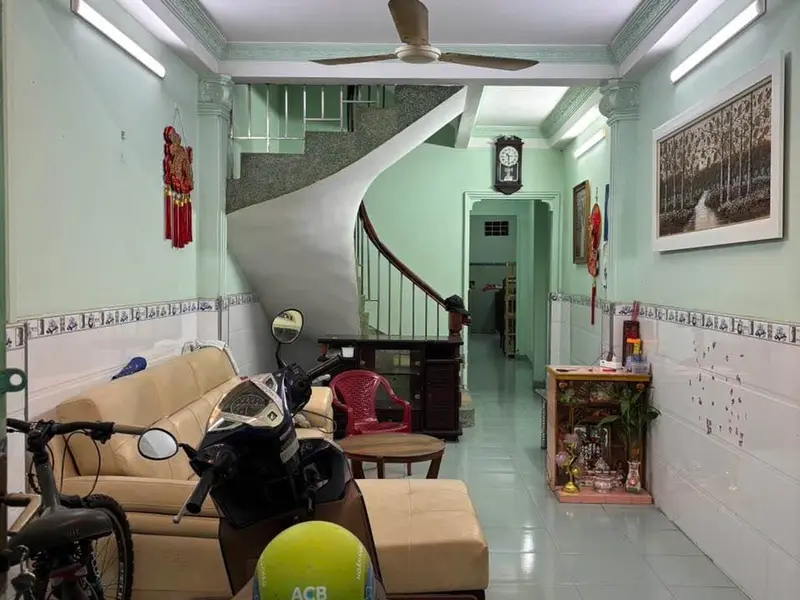 Nhà 3 tầng tiện nghi ngay trung tâm, giá sốc chỉ 6.6 tỷ... Bán nhà riêng tại Chánh Hưng, Hồ Chí Minh 01