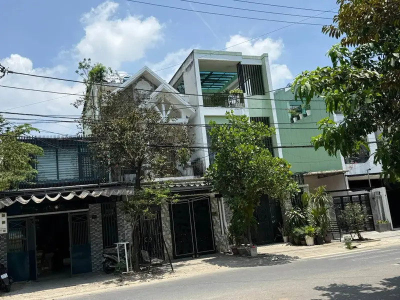 Nhà mặt phố 2 tầng, vị trí đắc địa, giá cực hấp dẫn... Bán nhà mặt phố tại Hòa Khánh, Đà Nẵng 01