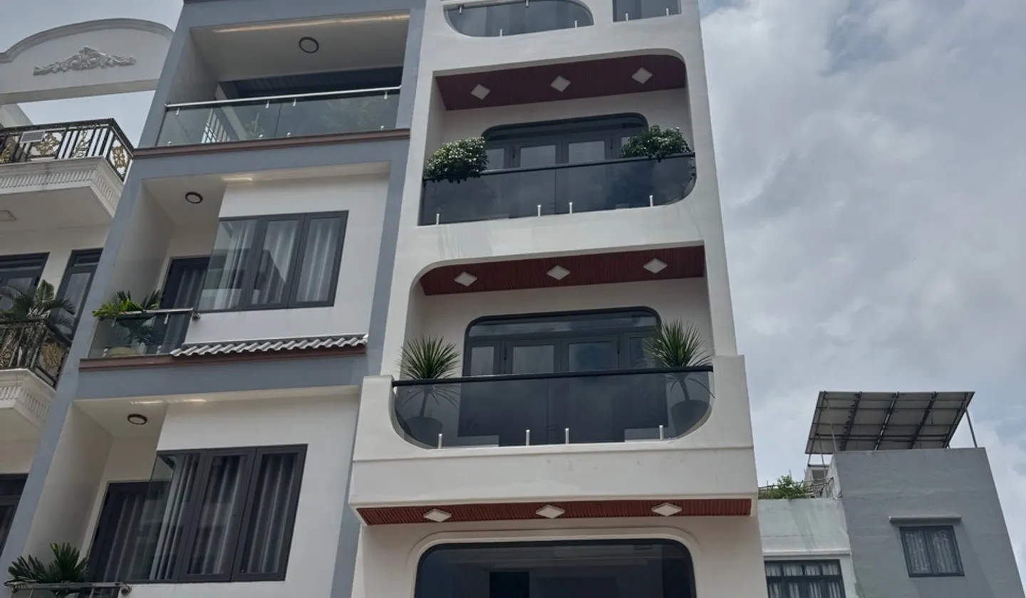 Cơ hội sở hữu nhà 4 tầng đẹp lung linh ngay khu dân cư Bình Tân với thang máy hiện đại... Bán nhà riêng tại Bình Tân, Hồ Chí Minh 01