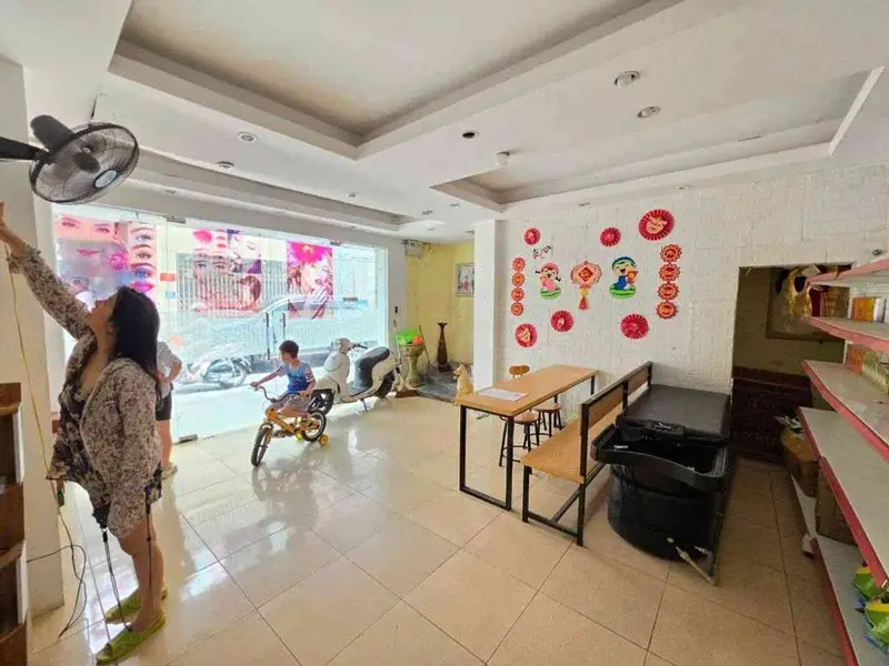 Cơ hội vàng sở hữu nhà mặt phố Bồ Đề - Vị trí đắc địa kinh doanh thịnh vượng... Bán nhà mặt phố tại Bồ Đề, Hà Nội 01