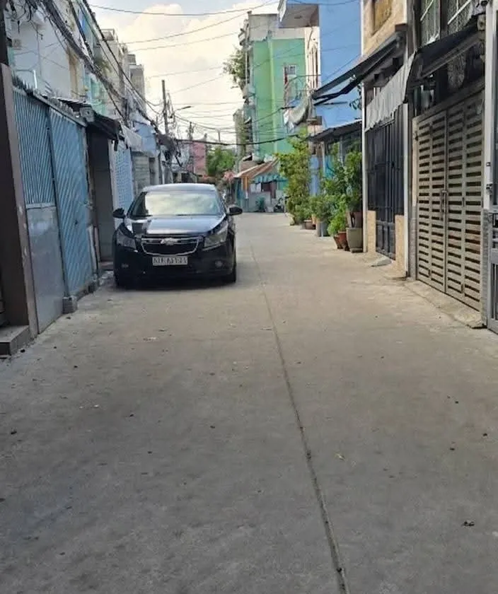 Bán nhà Q.8 xe hơi đến tận nhà. Cách mặt t.i.ề.n đường khoảng 50m.... Bán nhà riêng tại Phú Định, Hồ Chí Minh 01