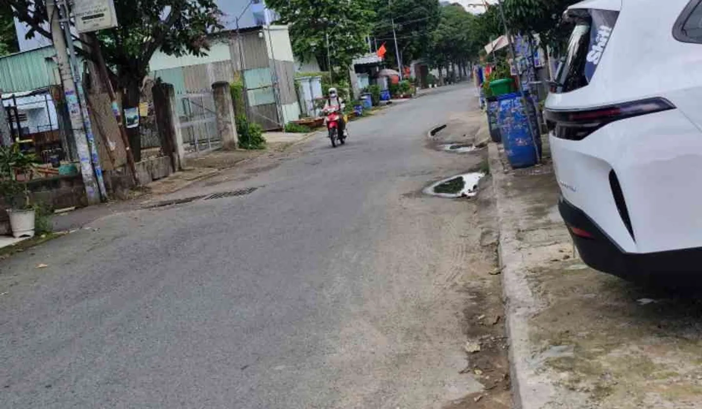 Nhà riêng bán 160m² có 9 phòng cho thuê dòng tiền ổn định- nhỉnh 4 t.ỷ... Bán nhà riêng tại Dĩ An, Hồ Chí Minh 01