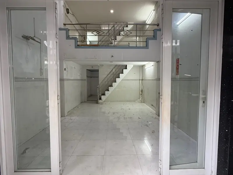 Bán nhà riêng 4 tầng Quận 8 gần Quận 5, diện tích 48.1m², pháp lý rõ ràng... Bán nhà riêng tại Chánh Hưng, Hồ Chí Minh 01