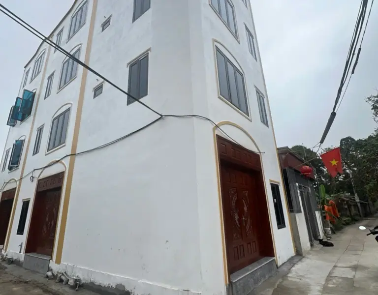 LÔ GÓC 2 MẶT THOÁNG - Ô TÔ ĐỖ CỬA, NGÕ THÔNG - NHÀ XÂY MỚI ĐẸP... Bán owner_side tại Chương Mỹ, Hà Nội 01