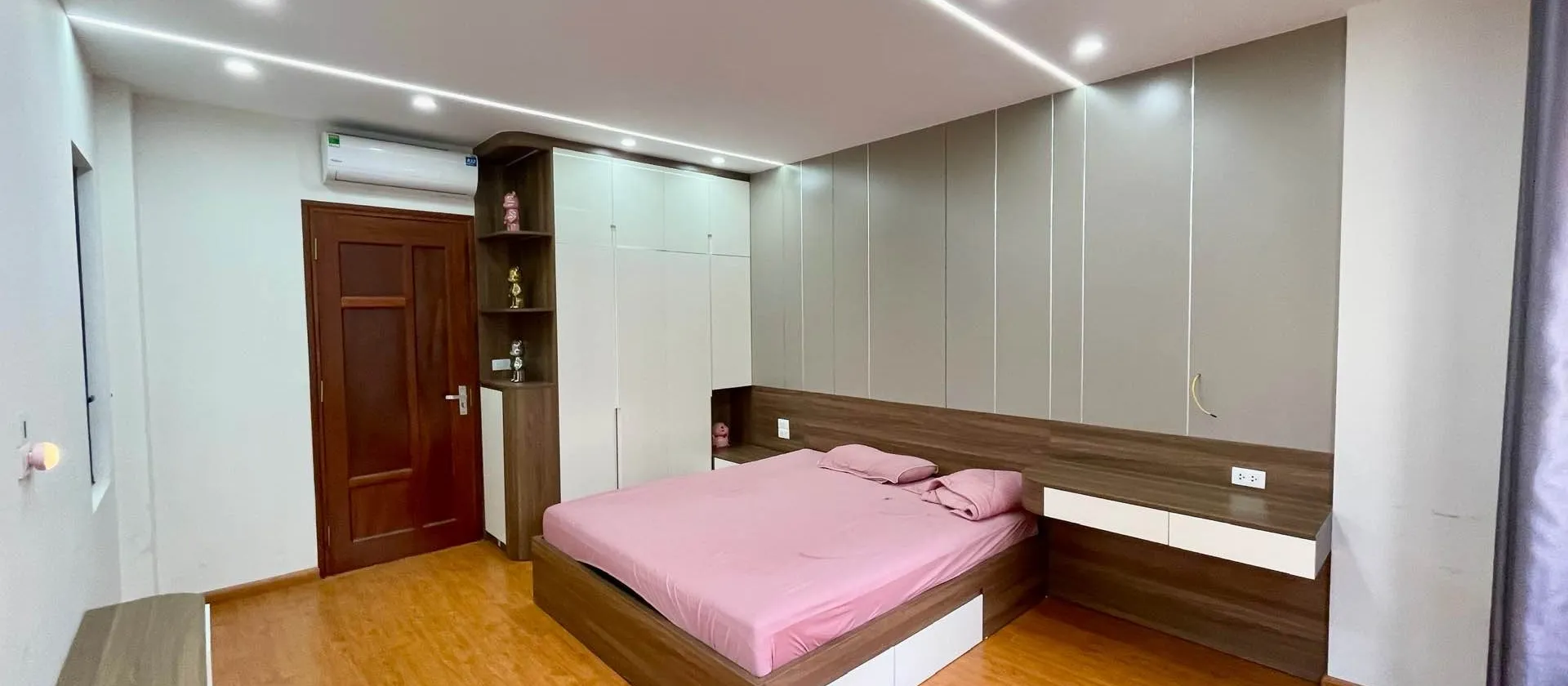 🌹♦️ 6 TẦNG THANG MÁY / 30m2 x 6 tầng - Phố Nguyễn Đức Cảnh - Thang máy
✅ MỚI KOONG... Bán nhà riêng tại Hoàng Mai, Hà Nội 01