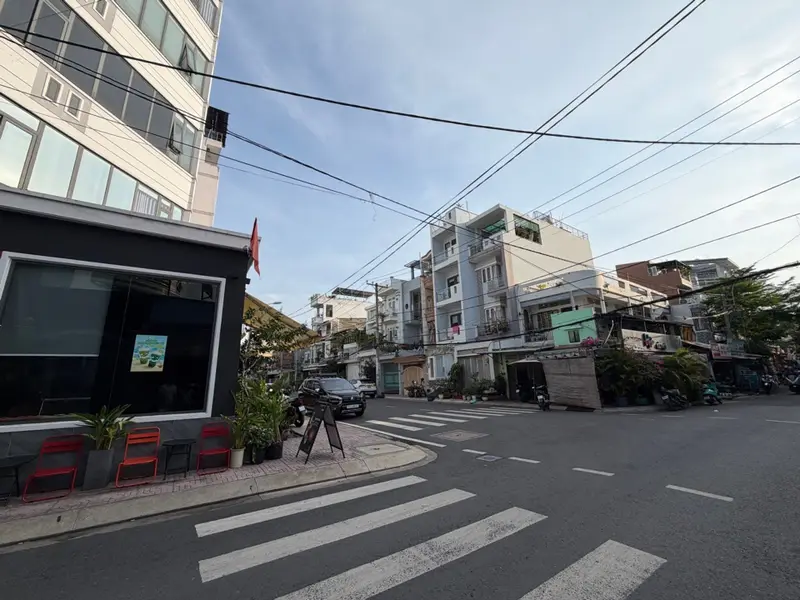 Bán nhà mặt phố lô góc quận 8 cũ, 111.4 m2, 5 tầng, phù hợp kinh doanh ngang 7m, sổ hồng riêng.... Bán nhà mặt phố tại Chánh Hưng, Hồ Chí Minh 01