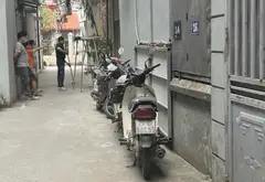 Bán nhà riêng 5 tầng tại phường Định Công, Hà Nội, kinh doanh tốt, hai mặt thoáng... Bán nhà riêng tại Định Công, Hà Nội 05