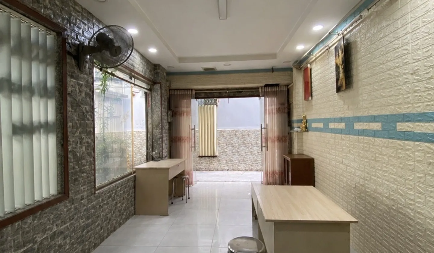 Nhà góc 2 mặt thoáng, siêu hiếm Quận 10 giá cực tốt... Bán nhà riêng tại Vườn Lài, Hồ Chí Minh 01