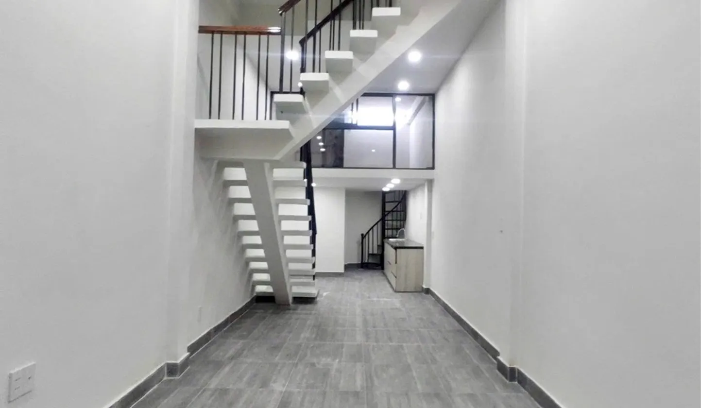 Nhà 3 Tầng Hiếm Có Ngay Vòng Xoay Lý Thái Tổ - Giá Tốt Cho Nhà Đầu Tư... Bán nhà riêng tại Vườn Lài, Hồ Chí Minh 01