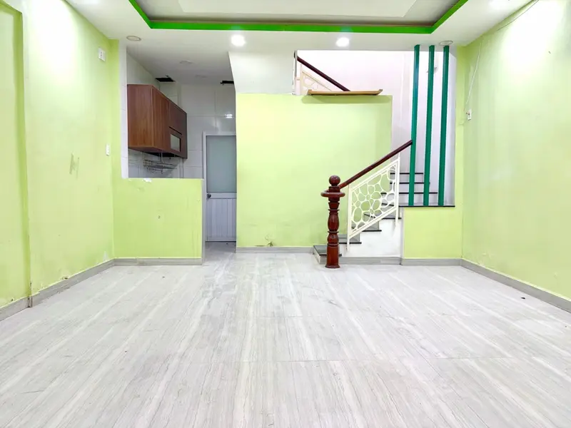 Nhà 2 tầng trung tâm Quận 1, hẻm rộng, giá hấp dẫn... Bán nhà riêng tại Bến Thành, Hồ Chí Minh 01