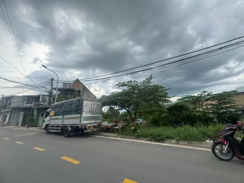 Quyền sở hữu đất mặt tiền đắt giá tại trung tâm quận... Bán đất tại Bà Điểm, Hồ Chí Minh 01
