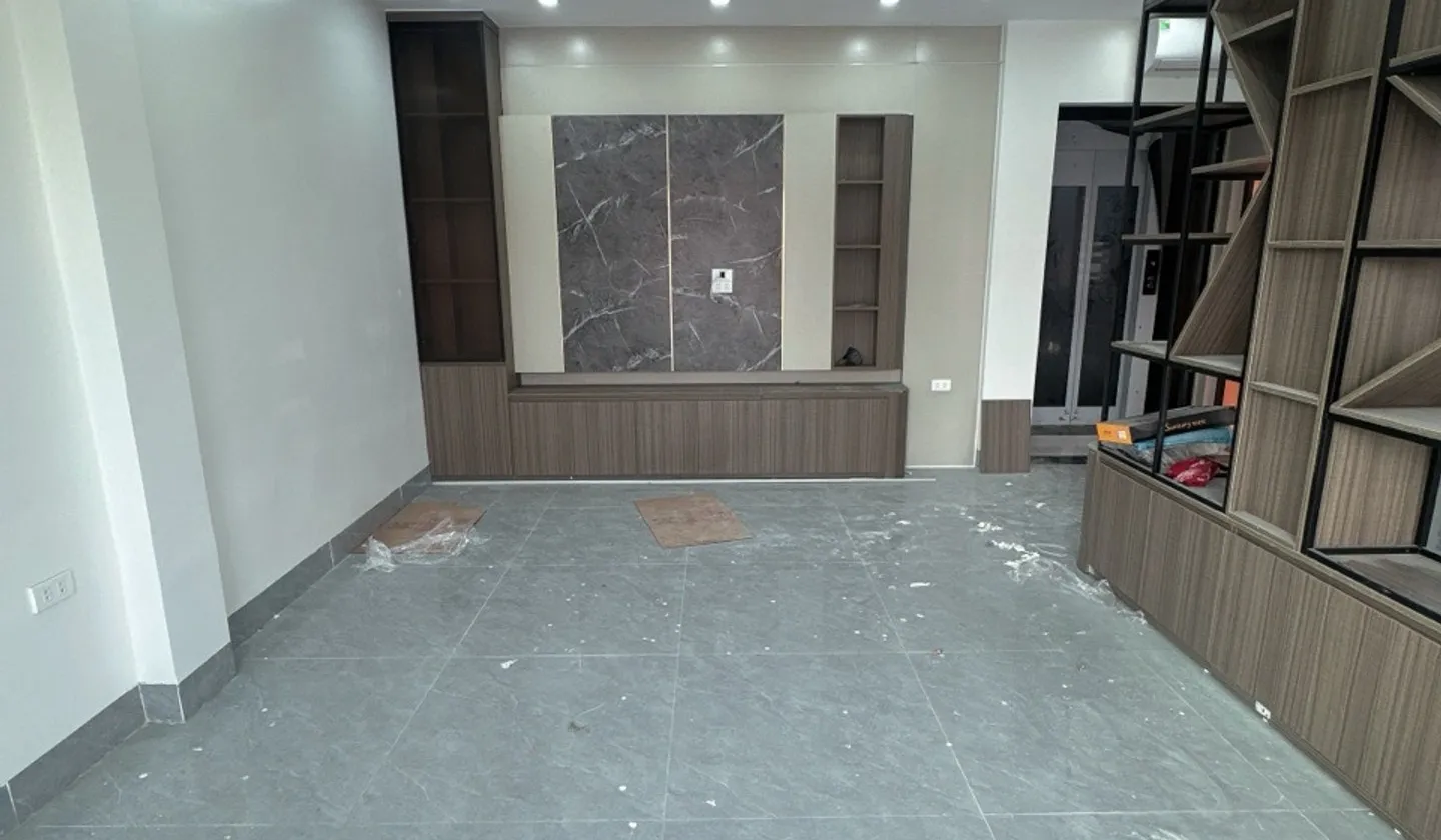 Nhà đẹp Thanh Am, thang máy, ô tô qua nhà, giá tốt đáng sở hữu ngay... Bán nhà riêng tại Việt Hưng, Hà Nội 01