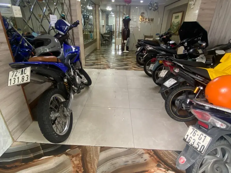 Tòa nhà văn phòng kết hợp căn hộ dịch vụ 5 tầng sang trọng tại khu vực Hoa Sữa, Quận Phú Nhuận... Bán văn phòng tại Cầu Kiệu, Hồ Chí Minh 01
