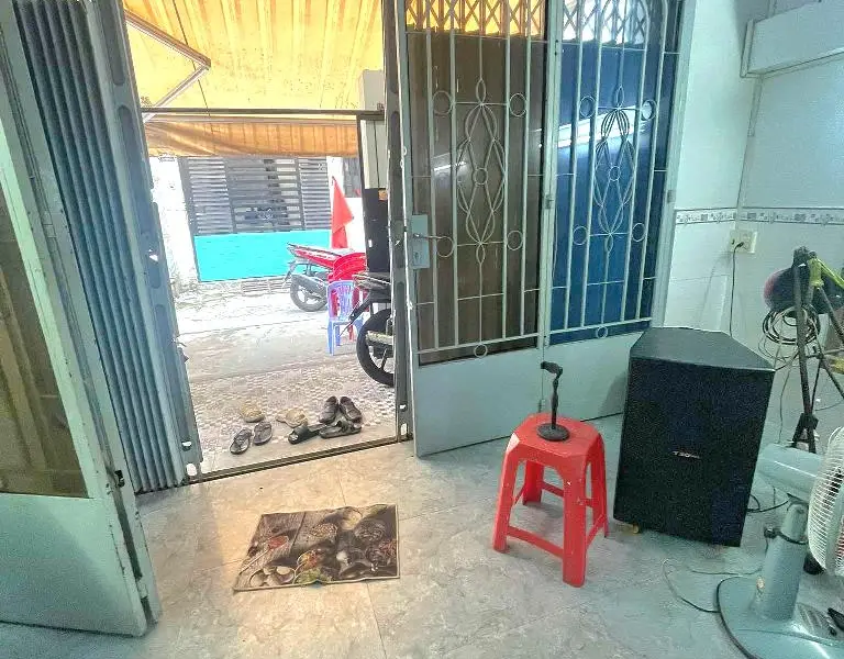 Bán nhà 3 tầng 5PN hẻm ô tô gần ngã tư Bốn Xã, Bình Tân... Bán nhà riêng tại Bình Trị Đông, Hồ Chí Minh 01