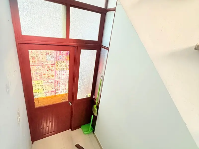 Bán nhà 3 tầng 2 phòng ngủ gần trung tâm Quận 6... Bán nhà riêng tại Bình Tiên, Hồ Chí Minh 01