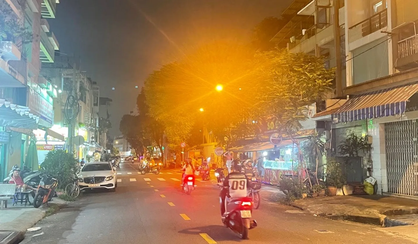 Nhà mặt phố quận 10 siêu hiếm, tiện kinh doanh đỉnh cao... Bán nhà mặt phố tại Diên Hồng, Hồ Chí Minh 01