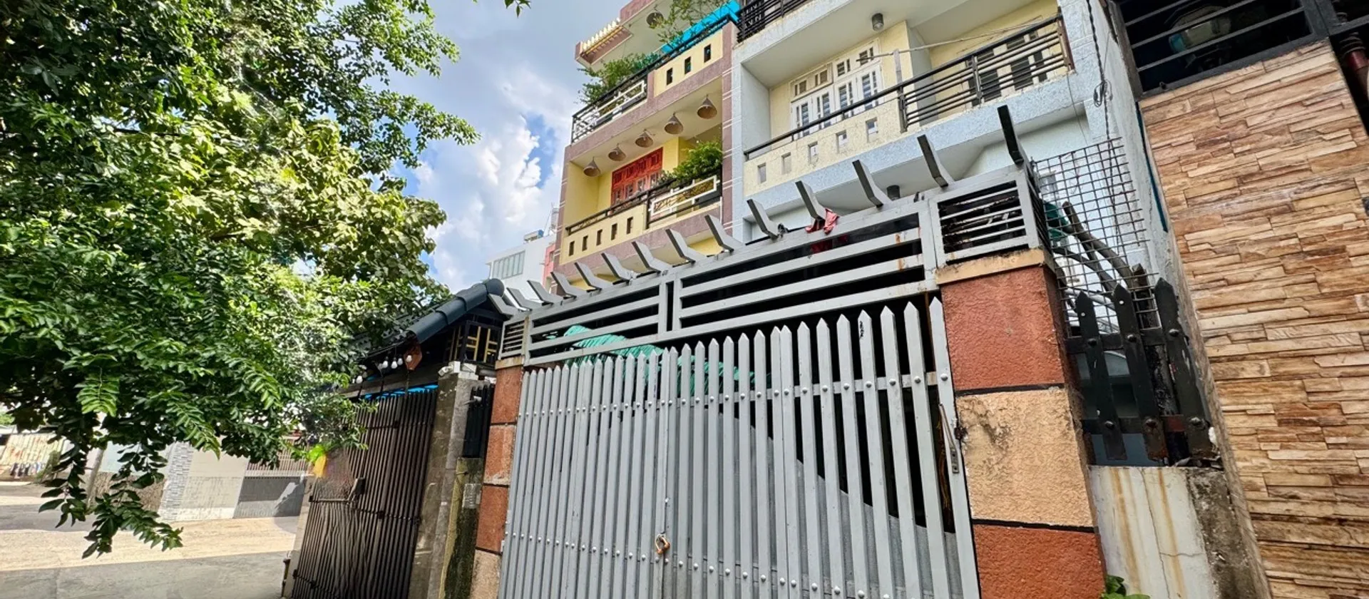 Bán nhà riêng 5 tầng hướng Đông Bắc tại quận Cầu Giấy, diện tích 116,7 m2, mặt tiền 5,2 m... Bán nhà riêng tại An Hội Tây, Hồ Chí Minh 01