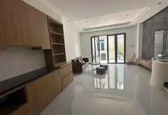 Doanh ô tô tránh
Sắt cầu Thăng Long nhỉnh 3 ty... Bán nhà mặt phố tại Vĩnh Thanh, Hà Nội 02