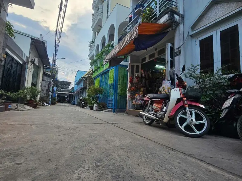 NHÀ BÌNH TÂN - GIÁP TÂN PHÚ - GẦN LÊ TRỌNG TẤN 5 x 14 - 2TẦNG - VÀO Ở NGAY - SỔ RIÊNG - CHỈ 5 TỶ... Bán nhà riêng tại Bình Tân, Hồ Chí Minh 01