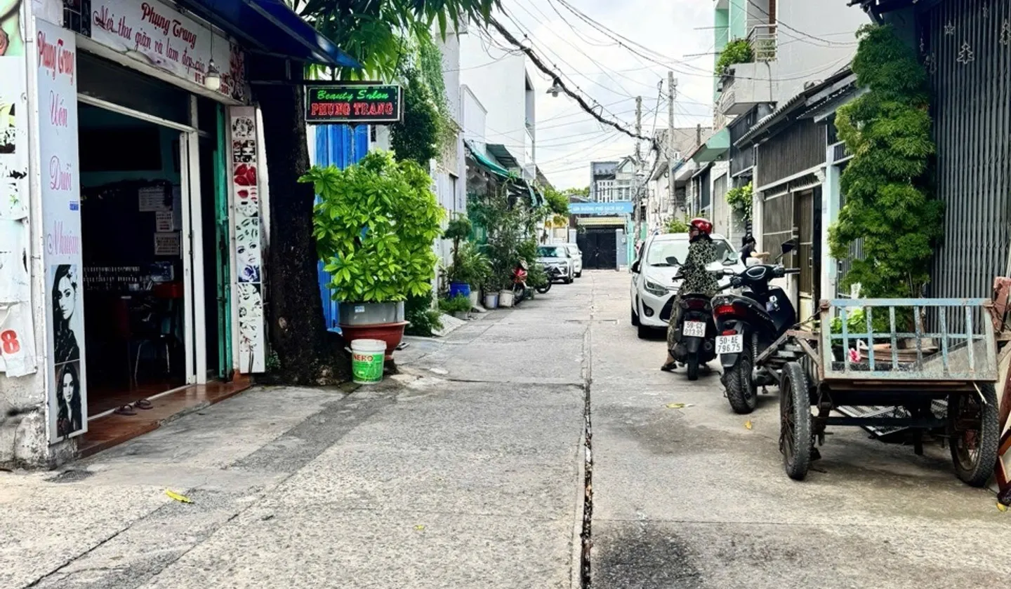 Cơ Hội Đầu Tư Hiếm Có Nhà Kèm Thu Nhập Tại Quận 12... Bán nhà riêng tại Tân Thới Hiệp, Hồ Chí Minh 01