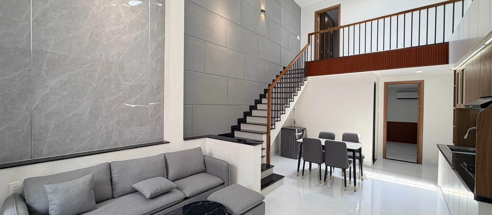 💥💥Ngang 4.3m - NỞ Hậu
🏡60m² x 2 Tầng
Nhỉnh 4.X Tỷ 🌹
📍Bạch Đằng, Gia Định, Bình Thạnh
Liên hệ:... Bán nhà riêng tại Gia Định, Hồ Chí Minh 01