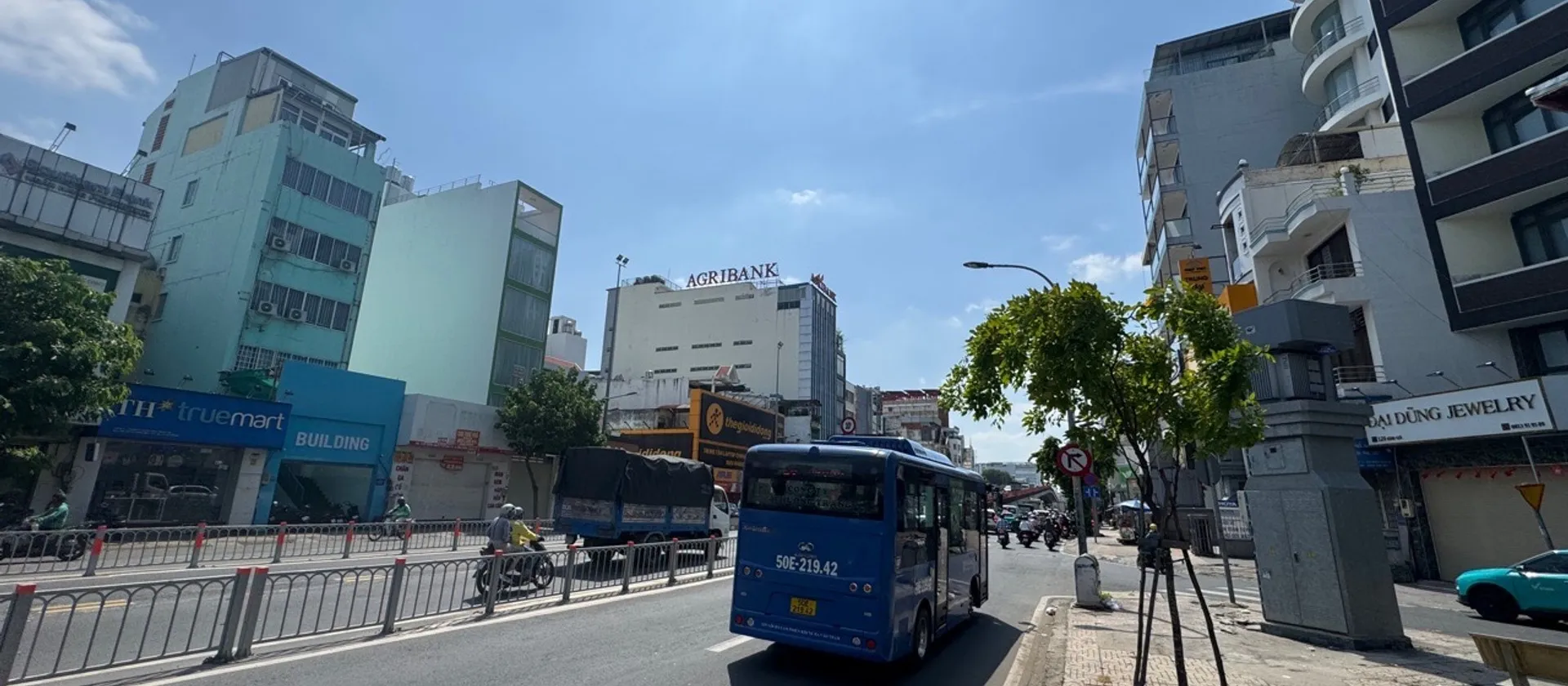 Nhà mặt phố Cộng Hoà siêu hiếm - 2 mặt tiền, rộng rãi, kinh doanh cực đỉnh... Bán nhà mặt phố tại Tân Bình, Hồ Chí Minh 01