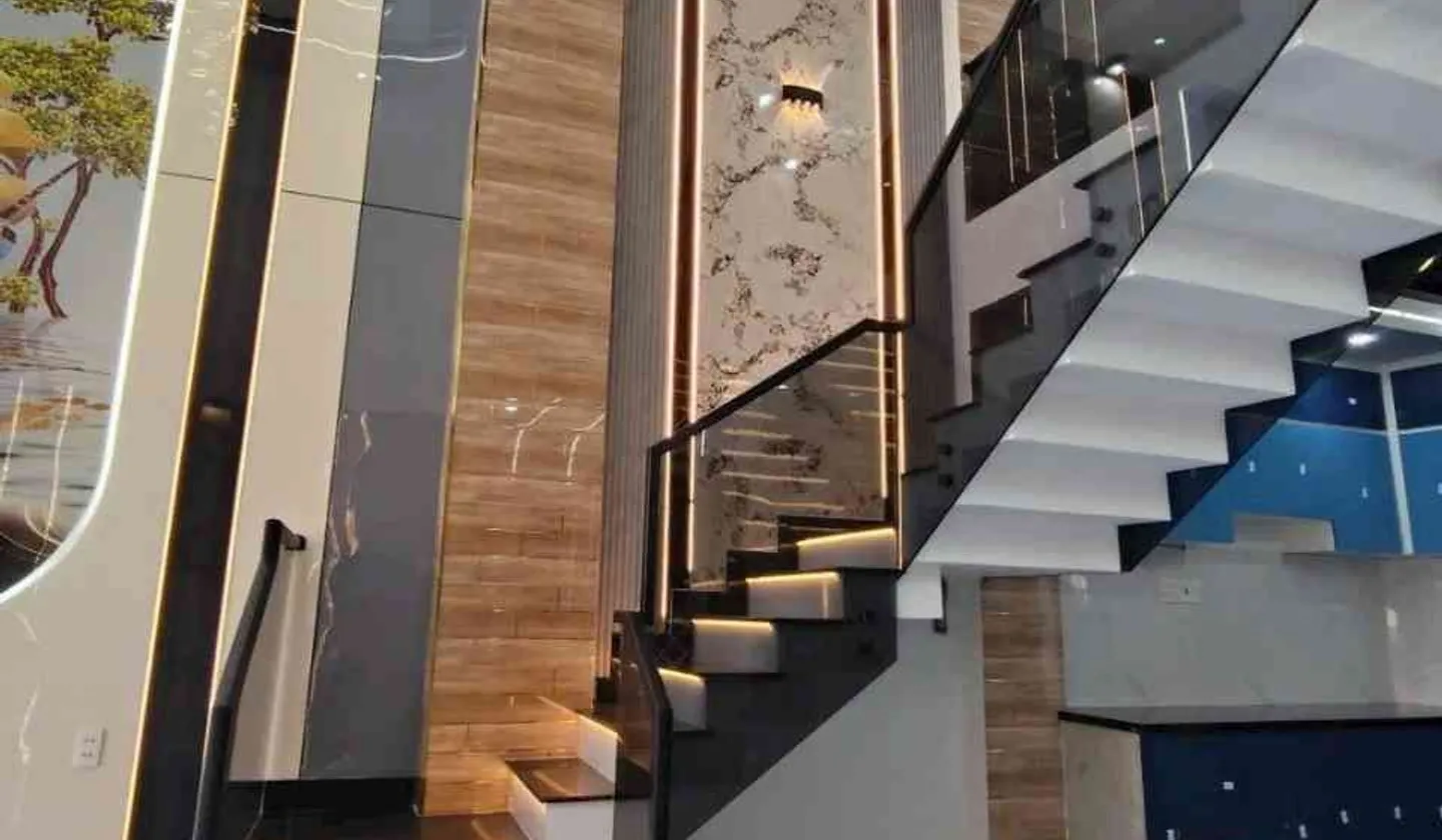 NHÀ BÁN GẤP
Nhỉnh 5T
SÁT NGUYỄN THỊ TÚ . GÒ MÂY
4.6X12 TRỆT LỬNG 2 LẦU MÁI ĐÚC... Bán nhà riêng tại Bình Tân, Hồ Chí Minh 01