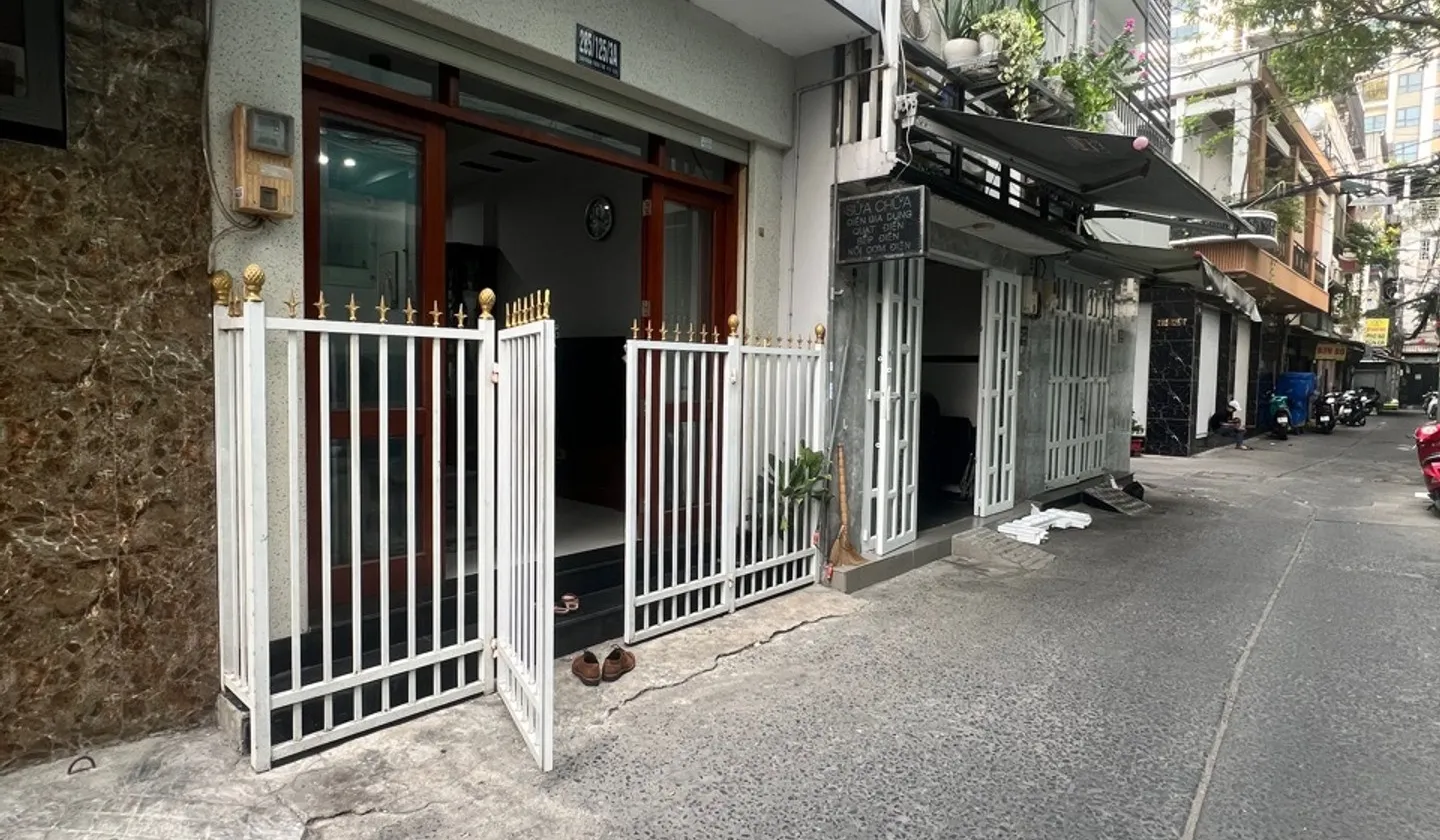 Nhà 5 tầng nở hậu cực hiếm Quận 10 - Đón lộc mỗi ngày... Bán nhà riêng tại Hòa Hưng, Hồ Chí Minh 01