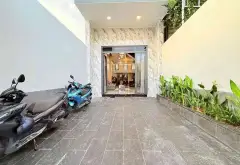 Nhà mặt tiền sang trọng ngay trung tâm Dĩ An... Bán nhà mặt phố tại Dĩ An, Hồ Chí Minh 01