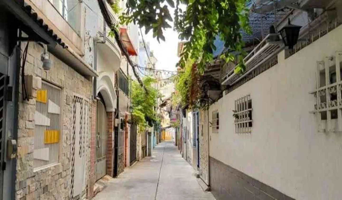 Bán nhà riêng 3 tầng khu Hòa Hưng, ô tô đến gần, giá 3.3 tỷ... Bán nhà riêng tại Hòa Hưng, Hồ Chí Minh 01