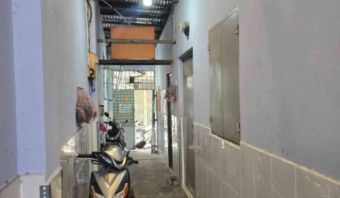 Nhà 2 tầng 9 phòng cho thuê tọa lạc tại Tân Bình, giá hấp dẫn... Bán nhà riêng tại Bảy Hiền, Hồ Chí Minh 01