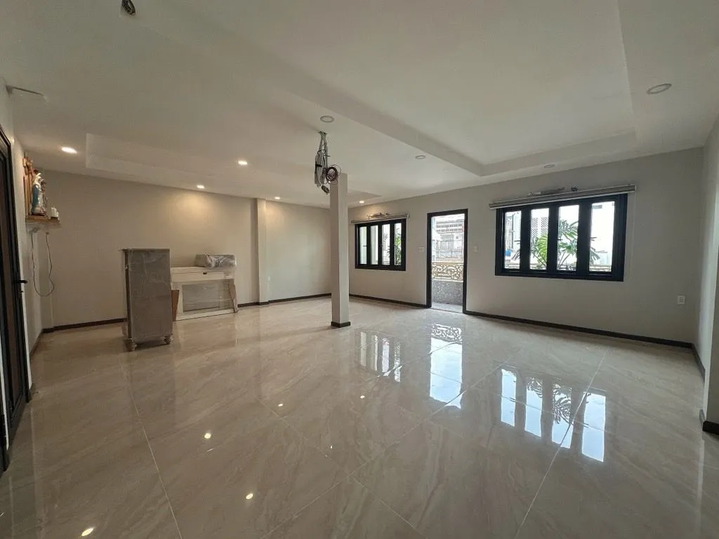 SIÊU PHẨM 5 TẦNG – NGANG KHỦNG 7.6 X 11M – 4PN – Q.5 - HXH- GIÁ 18.2 TỶ... Bán nhà riêng tại An Đông, Hồ Chí Minh 01
