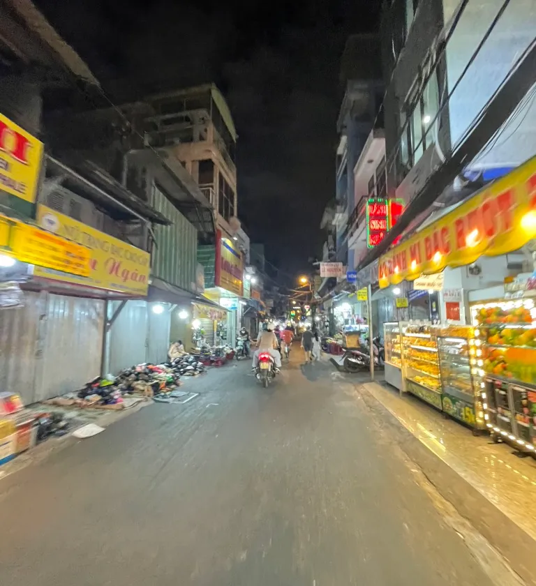 Gần Chợ Xóm Chiếu - 2 tầng - 2Pn khép kín - 2 tỷ nhỉnh... Bán nhà riêng tại Xóm Chiếu, Hồ Chí Minh 01