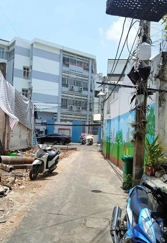 BÁN NHÀ HẺM XE HƠI ĐỖ CỬA, ĐƯỜNG NGUYỄN TRÃI, QUẬN 1 – 68M² SỬ DỤNG – 2 TẦNG – GIÁ 9 TỶ 9.... Bán nhà mặt phố tại Cầu Ông Lãnh, Hồ Chí Minh 01