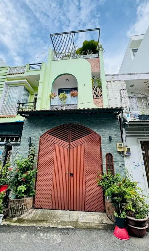 Hai mặt hẻm xe hơi. Thiết kế độc đáo. Gần Bình Trị Đông và Tên Lửa
7.2 tỷ... Bán nhà riêng tại Bình Trị Đông, Hồ Chí Minh 01