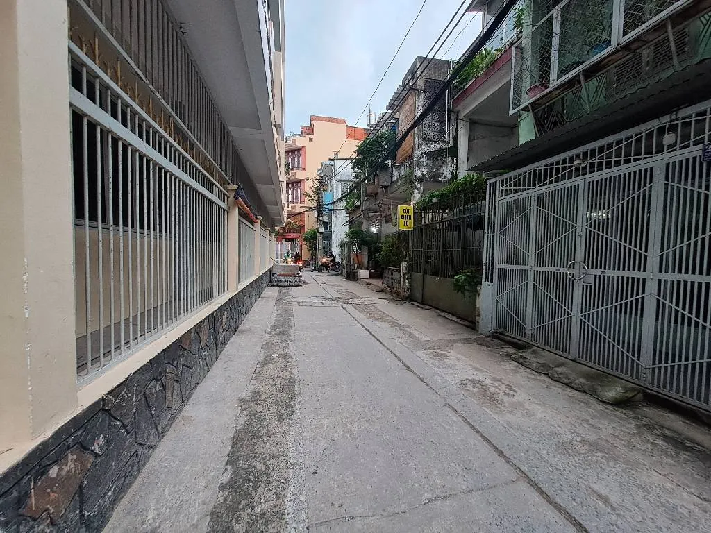 Nhà đẹp Tứ Hải - 5PN, 2 tầng, giá tốt chốt nhanh... Bán nhà riêng tại Tân Hòa, Hồ Chí Minh 01
