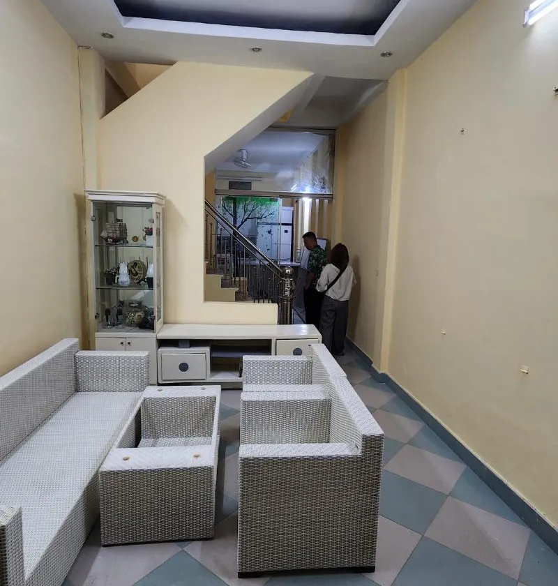 Bán nhà riêng 4 tầng mặt tiền rộng, 2 mặt thoáng ở Thái Hà, phù hợp làm apartment... Bán nhà riêng tại Đống Đa, Hà Nội 01