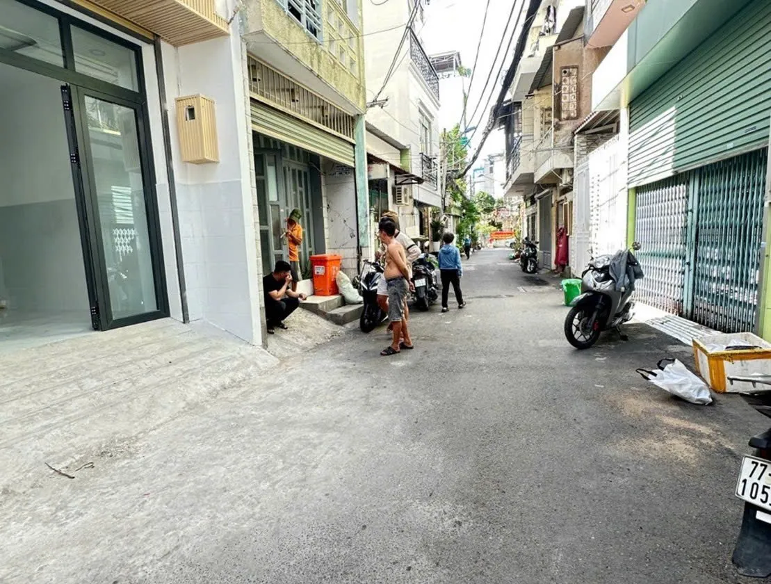 MẶT TIỀN 60M² NGAY ĐẠI HỌC MỸ THUẬT PHAN ĐĂNG LƯU - SÁT QUẬN 1, BÀ CHIỂU - BÌNH THẠNH | CHỈ 9,7 TỈ... Bán nhà mặt phố tại Gia Định, Hồ Chí Minh 01