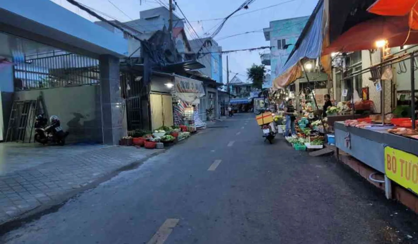 Bán nhà mặt phố phường Dĩ An rộng 128.8m2, mặt tiền 5.3m giá 6,5xx... Bán nhà mặt phố tại Dĩ An, Hồ Chí Minh 01