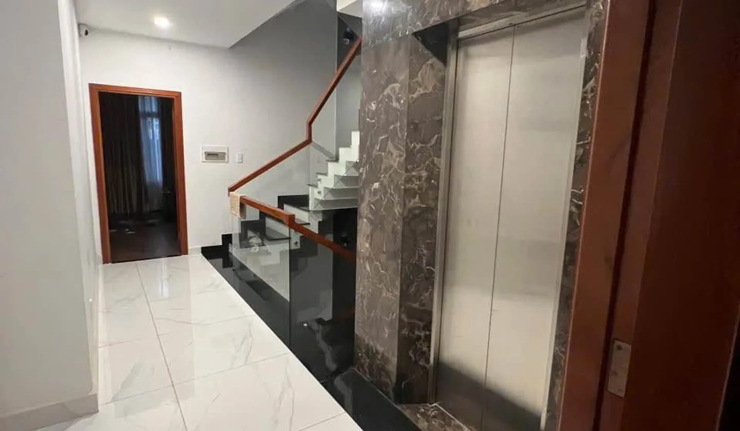 Bán nhà mặt phố 5 tầng có thang máy tại Tên Lửa, 30 tỷ... Bán nhà mặt phố tại An Lạc, Hồ Chí Minh 01