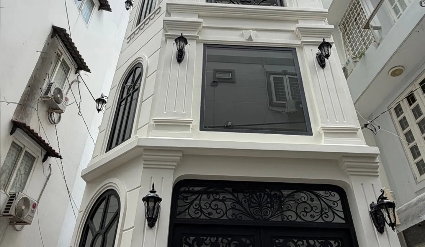 Nhà 4 tầng, hẻm ô tô thiết kế hiện đại, khu Phan Xích Long, PN. Ánh sáng tự nhiên và gió quanh năm... Bán nhà riêng tại Cầu Kiệu, Hồ Chí Minh 01