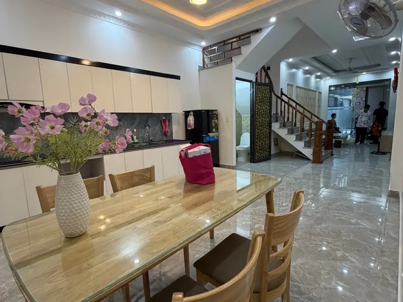 🔥 RẺ – HIẾM – RỘNG – 3 BƯỚC RA MẶT PHỐ - LÔ GÓC 3 MẶT THOÁNG.
📍 Vị trí cực đẹp, sát ngã... Bán nhà riêng tại Hải An, Hải Phòng 01