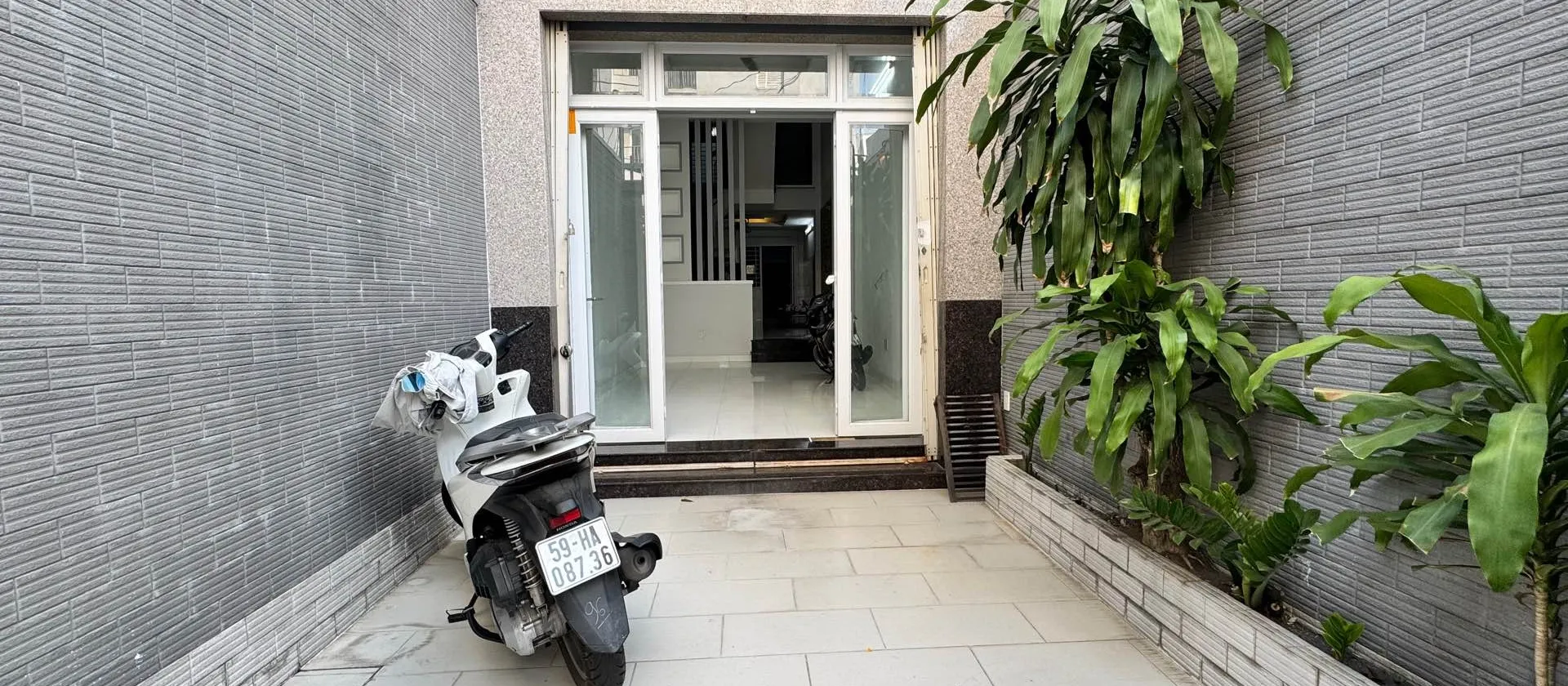 Bán nhà riêng 4 tầng 66m2 tại phường 2 quận 10, đường rộng 10m, pháp lý rõ ràng... Bán nhà riêng tại Hòa Hưng, Hồ Chí Minh 01