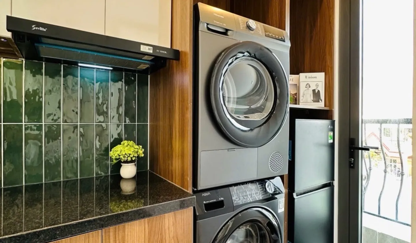Nhà 6 tầng, 8 căn hộ dịch vụ, thang máy tại Lương Thế Vinh, Tân Phú... Bán nhà riêng tại Tân Phú, Hồ Chí Minh 01