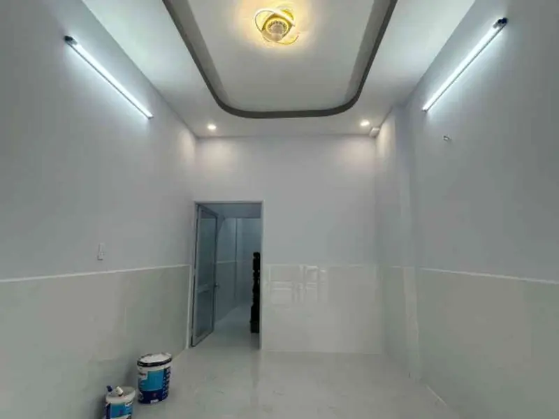QUẬN 11 - LẠC LONG QUÂN - NHÀ ĐẸP Ở NGAY - 3 TẦNG- KINH DOANH SẦM UẤT - CÓ LỀ ĐƯỜNG... Bán nhà riêng tại Hòa Bình, Hồ Chí Minh 01